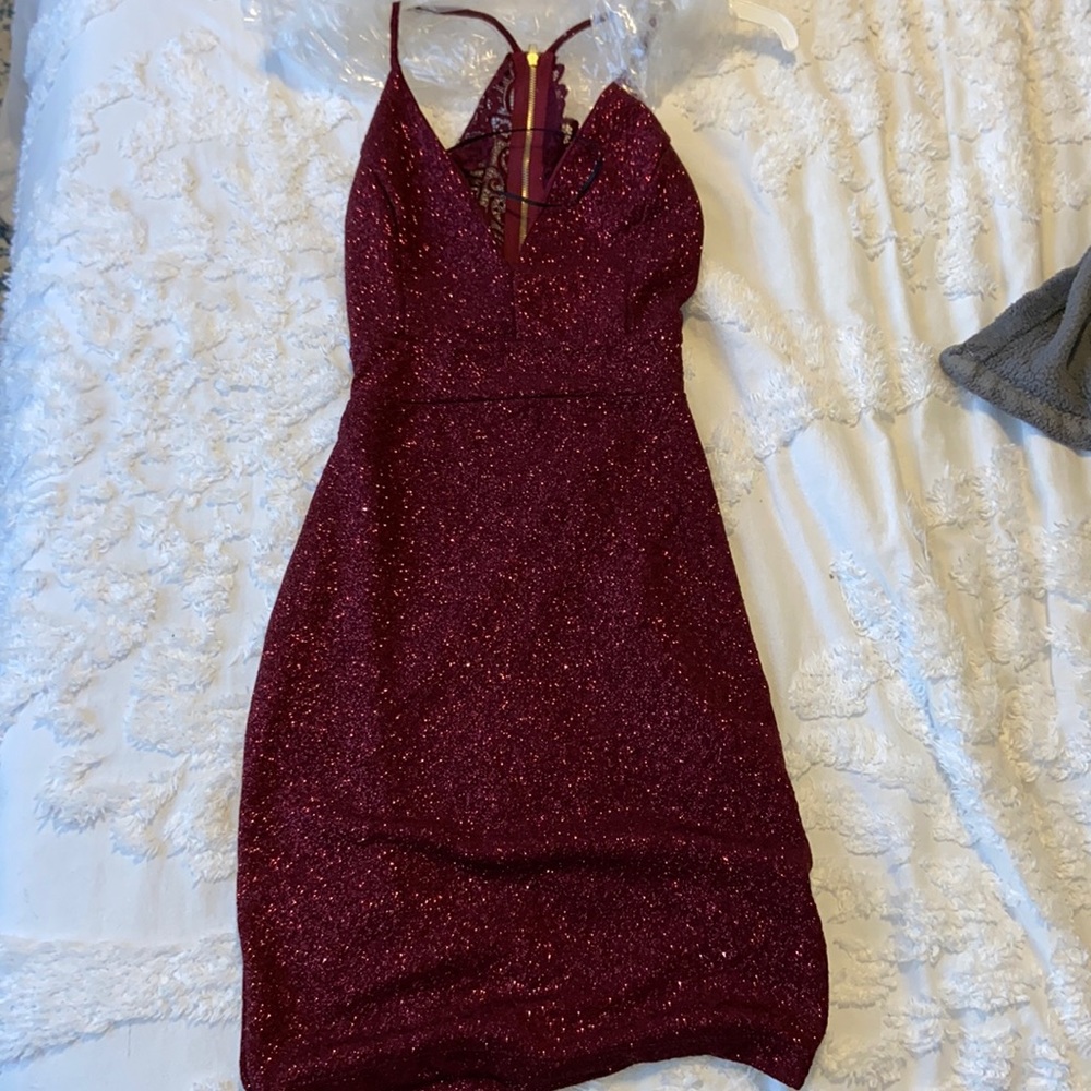 Windsor burgundy sparkle dress